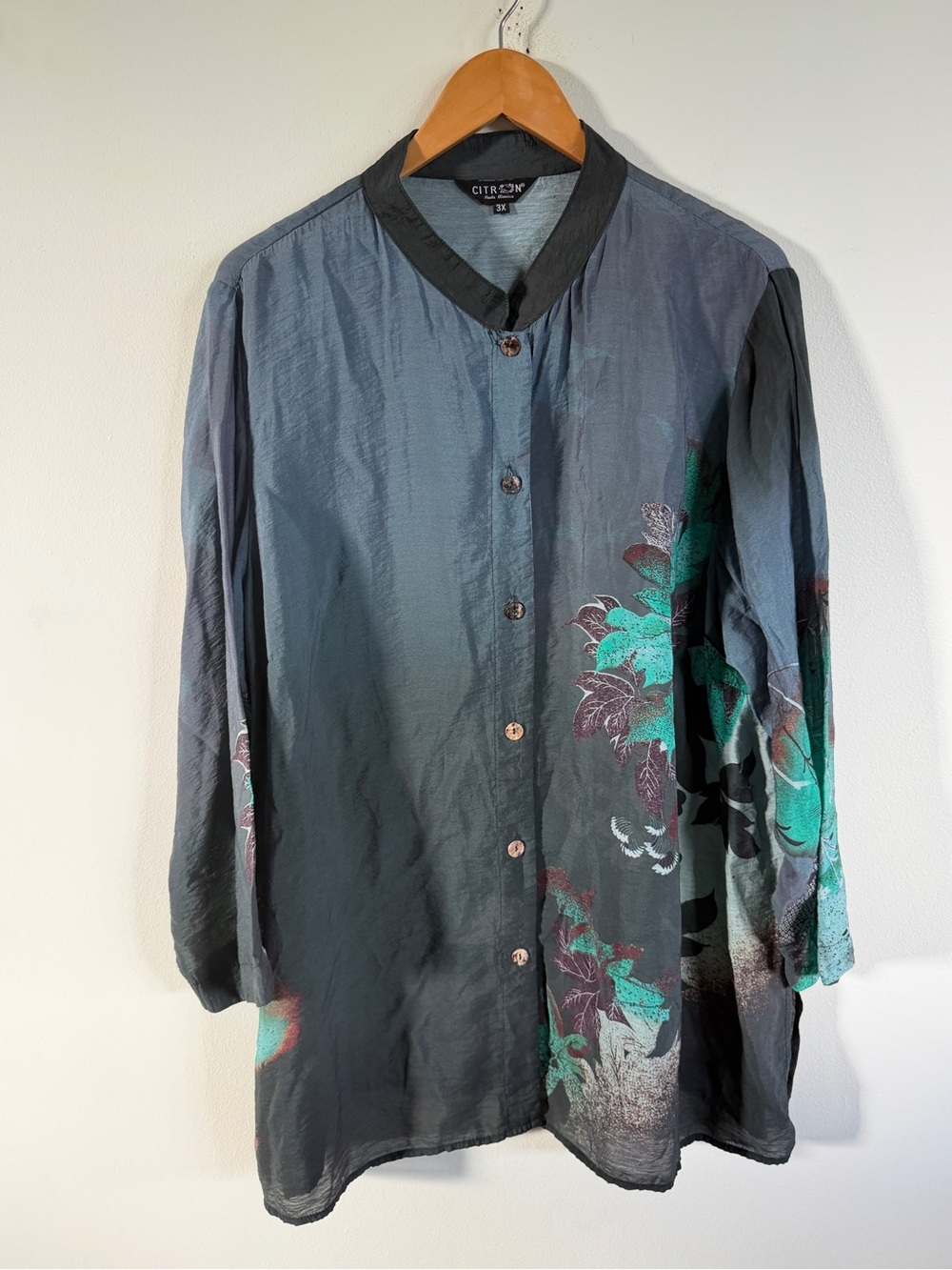 Citron Santa Monica Black & Teal Shaded Collar Blouse 3X